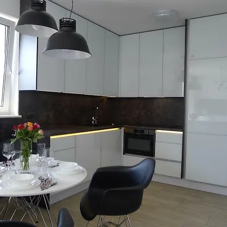 Impresja 42 Z Garazem Apartment Kolobrzeg