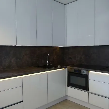 Impresja 42 Z Garazem *