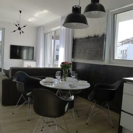 Impresja 42 Z Garazem *