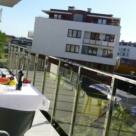 Impresja 42 Z Garazem