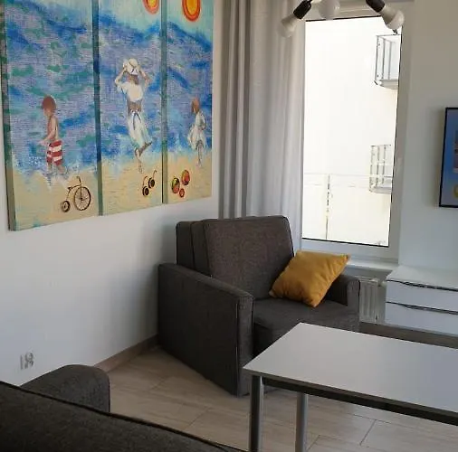 Impresja 42 Z Garazem * 科沃布热格