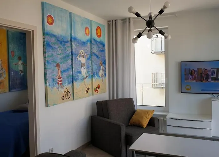 Impresja 42 Z Garazem 科沃布热格