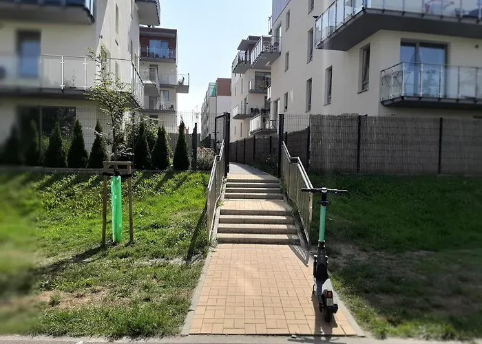 Impresja 42 Z Garazem