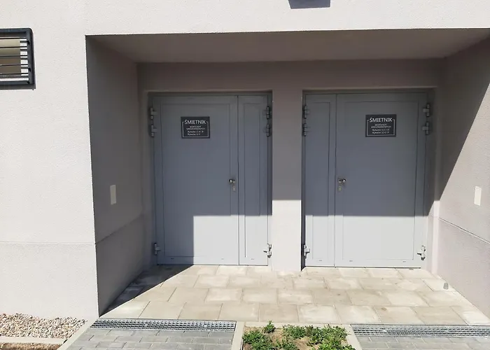 Impresja 42 Z Garazem