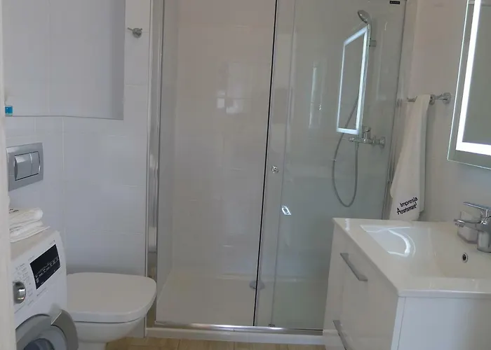 Impresja 42 Z Garazem 公寓